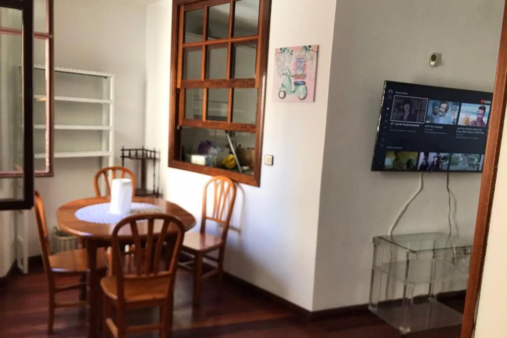 Apartamento En Pleno Centro Catedral 1D オビエド エクステリア 写真